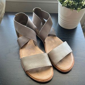 Sorel Ella Sandals with box Size 9